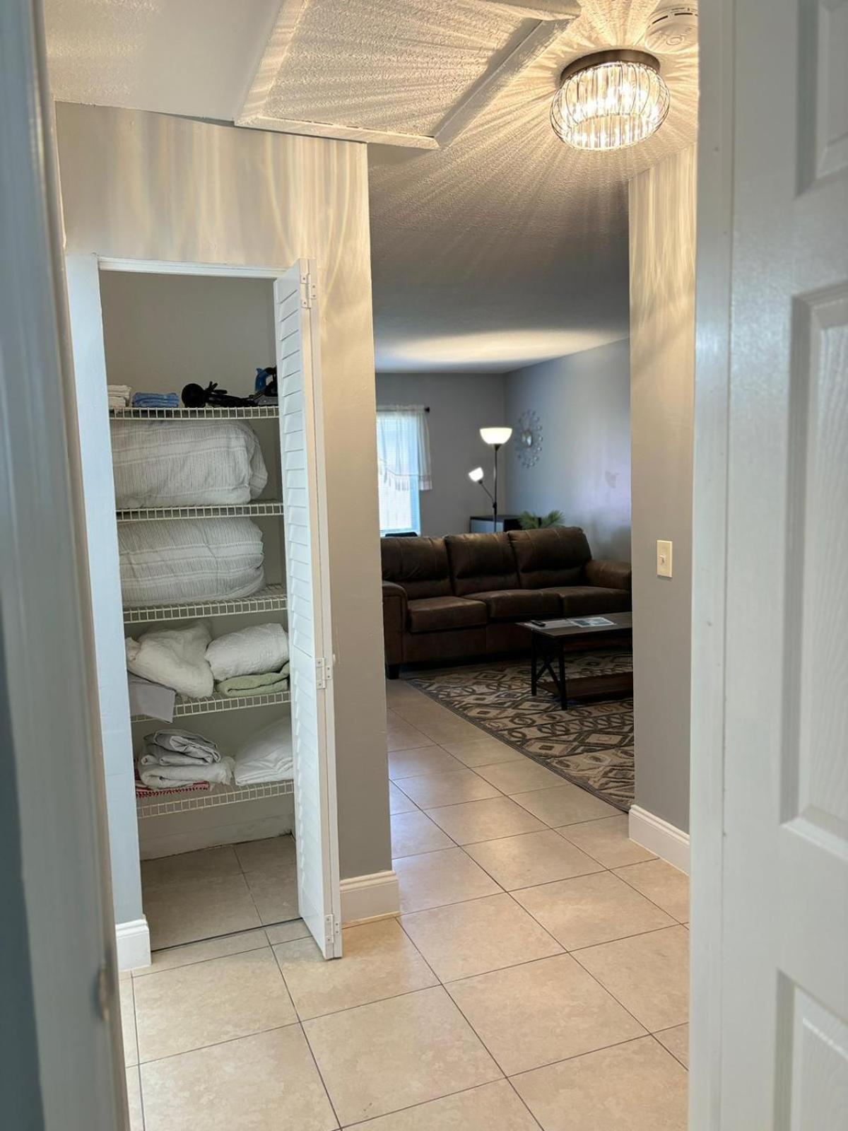 Coastal Breeze - 2Br Apartment West Palm Beach Bagian luar foto